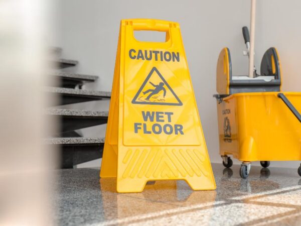 Blog 12 Are Commercial Cleaning Services Worth It for Small Businesses?